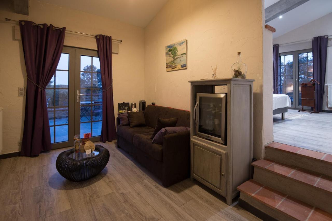 Le Mas Des Colombes Chambres D'Hotes B&B & Spa Oms Eksteriør billede